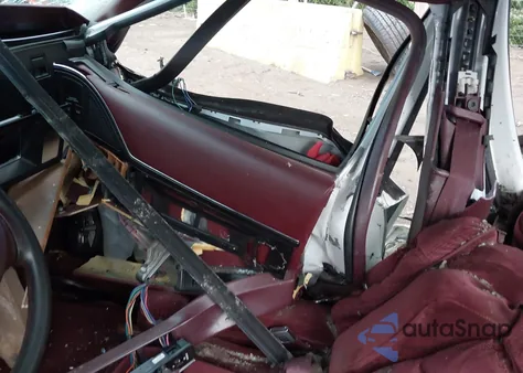 1993 Buick Lesabre Limited z USA, uszkodzony, nr VIN 1G4HR53L5PH503767